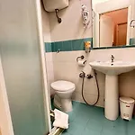 Piccolo Nel Centro Storico Di Hotel 2*