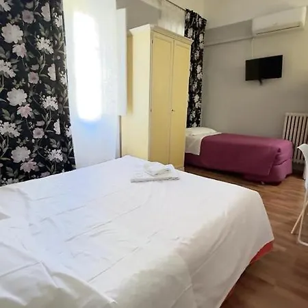 Piccolo Con Access Ztl !!! ɲel ƈentro Storico Di ƒirenze !!! Hotel Firenze