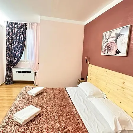 Hotel Piccolo Hotel Nel Centro Storico Di Firenze 2*