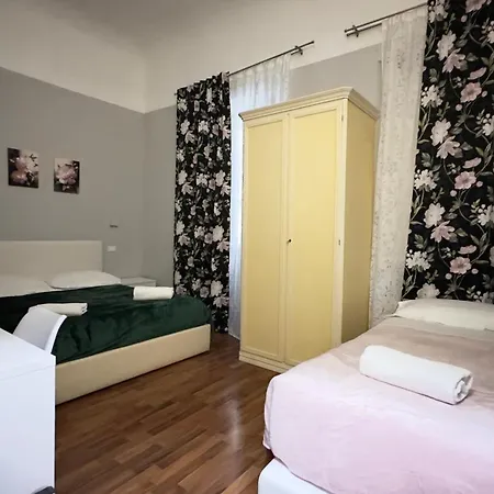 Piccolo Hotel Nel Centro Storico Di Firenze 2* Florencja