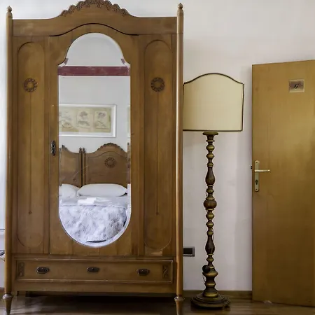 Hotel Piccolo Nel Centro Storico Di 2*