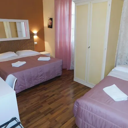 Hotel Piccolo Nel Centro Storico Di