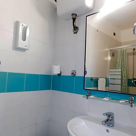 Piccolo Nel Centro Storico Di Hotell
