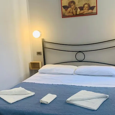 Szálloda Piccolo Hotel Nel Centro Storico Di Firenze 2*